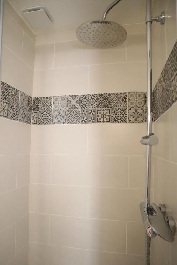 Le Moment Bien-Etre - Appartement Avec Spa Privatif Saint-Omer  Exterior foto